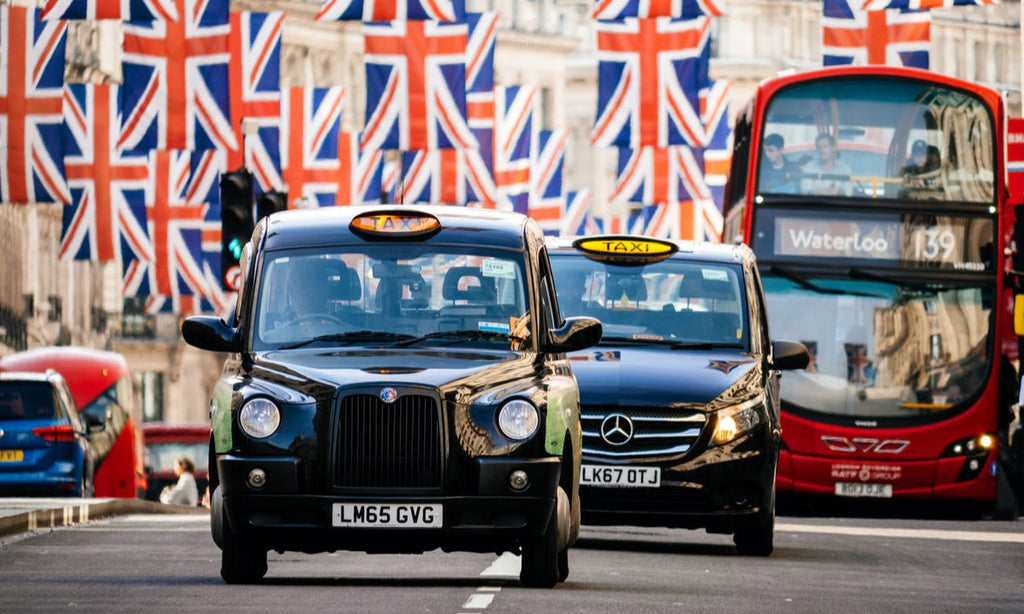 Geely Backs Electrification of London’s Black Cabs