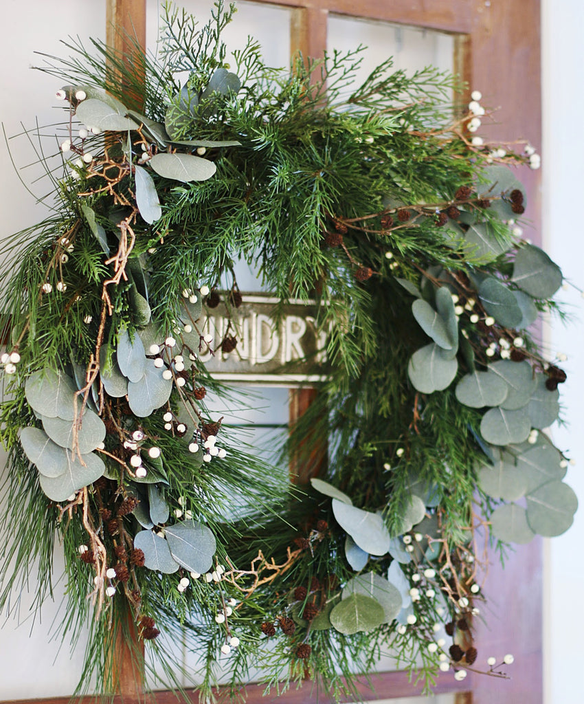 17 Ways to Make Last Year’s Christmas Decor Look Like New